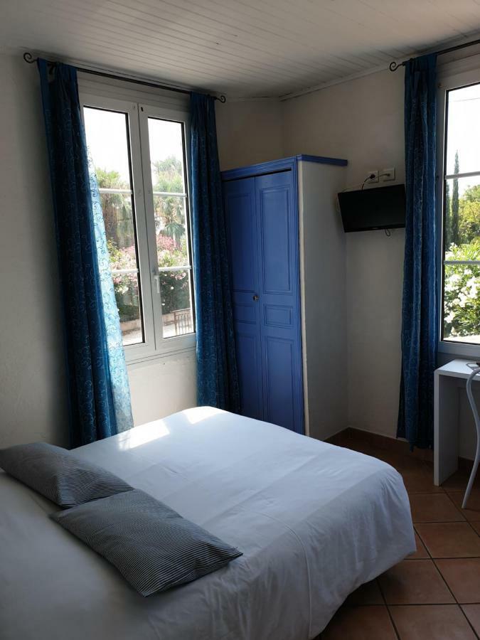 Hotel De La Plage 쎙뜨호뻬 외부 사진